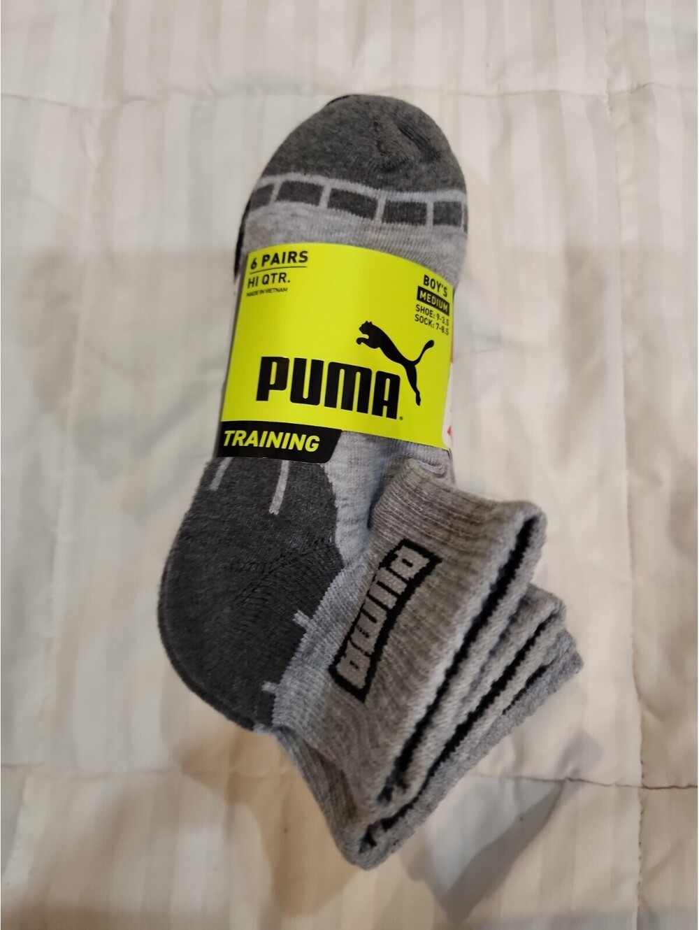 PUMA 6 Boy's Socks Qtr Crew Training Medium Sock7-8.5 Shoe 9-3.5 Black/Gray NWT